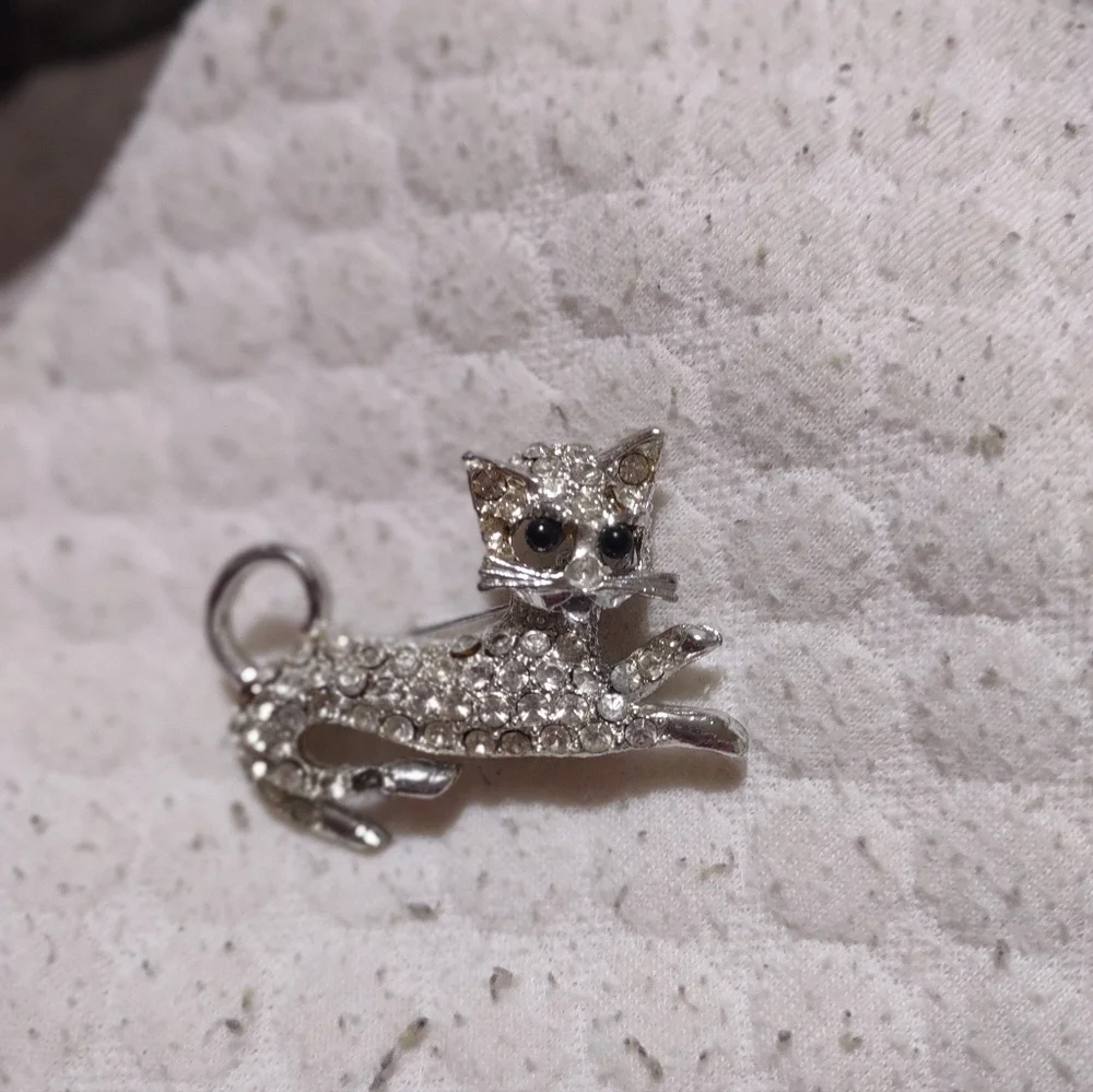 Vintage Silver Finished Black Eyed & Clear Rhinestones Brooch Pin - Picture 3 of 4